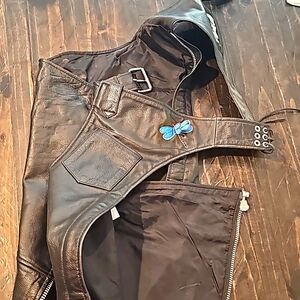 Leather riding chaps